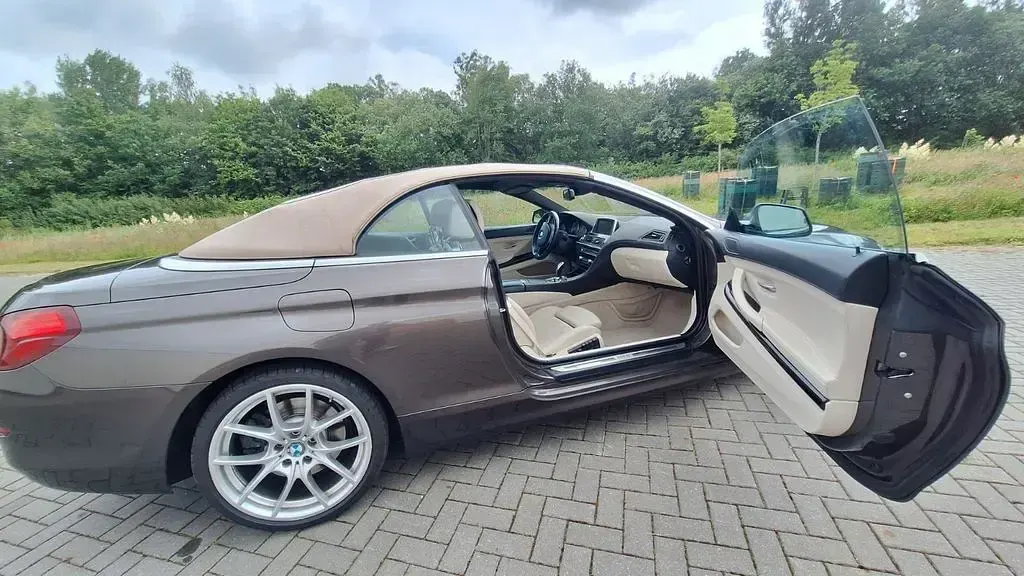 Gebraucht BMW 650 Cabriolet 449 PS (330 kW) 2012 Braun Cabrio