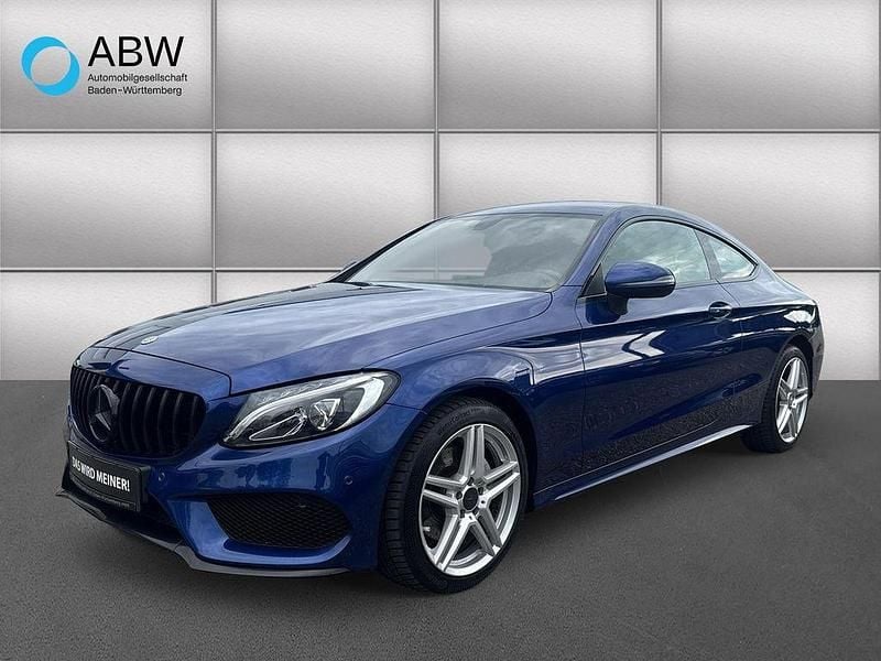 Blau Gebraucht 2017 Mercedes C200 AMG line Coupé | 24.999 € (Teuer) - Bild 1/4