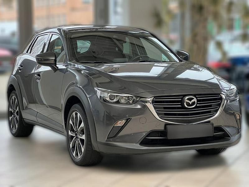 Grau metallic Gebraucht 2018 Mazda CX-3 Signature SUV | 16.900 € (Etwas zu teuer) - Bild 1/4