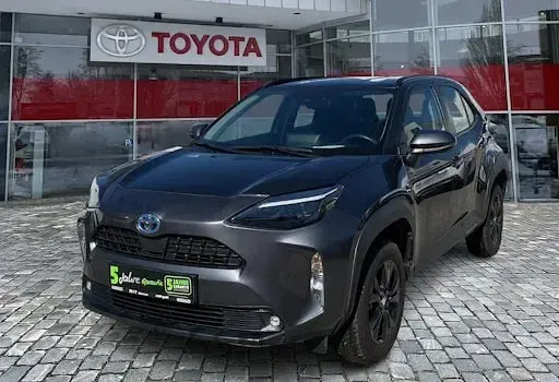 Gebraucht Toyota Yaris Cross Team 116 PS (85 kW) 2024 Grau SUV