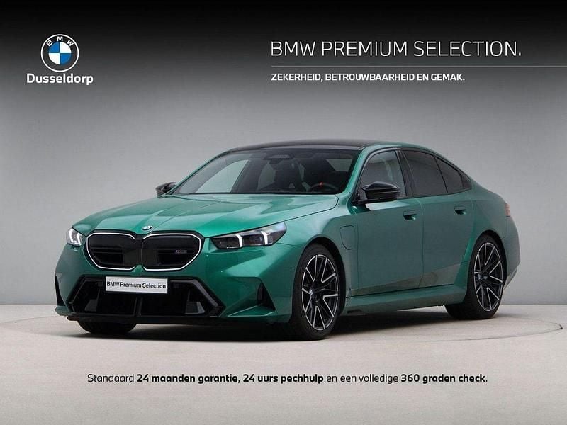 Grün Gebraucht 2024 BMW M5 Sport Line Limousine | 127.050 € - Bild 1/4