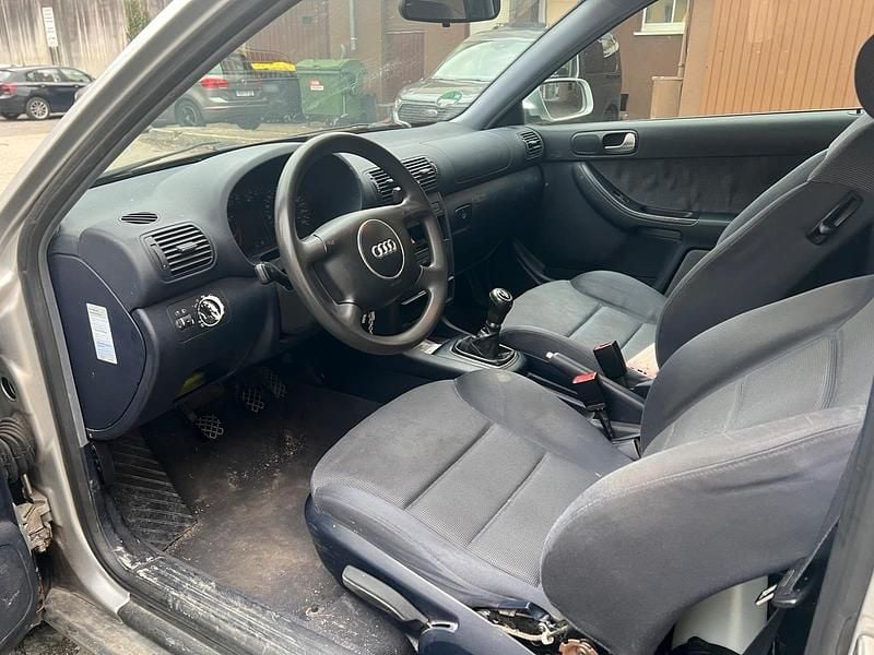 Gebraucht Audi A3 110 PS (80 kW) 2002 Silber Kleinwagen
