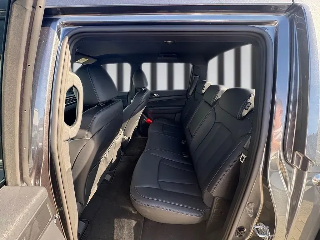 Neu KGM Musso 203 PS (149 kW) 2026 Grau Pickup