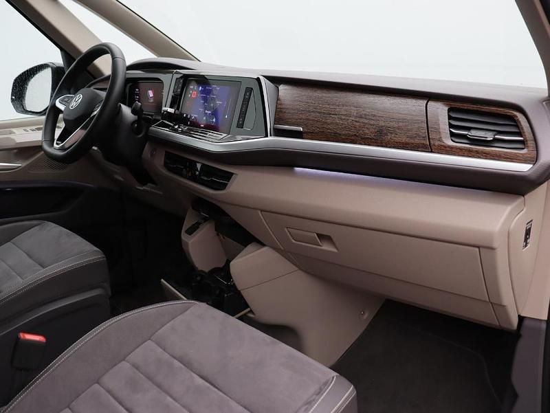 Gebraucht VW Multivan Style 150 PS (110 kW) 2025 Schwarz Van