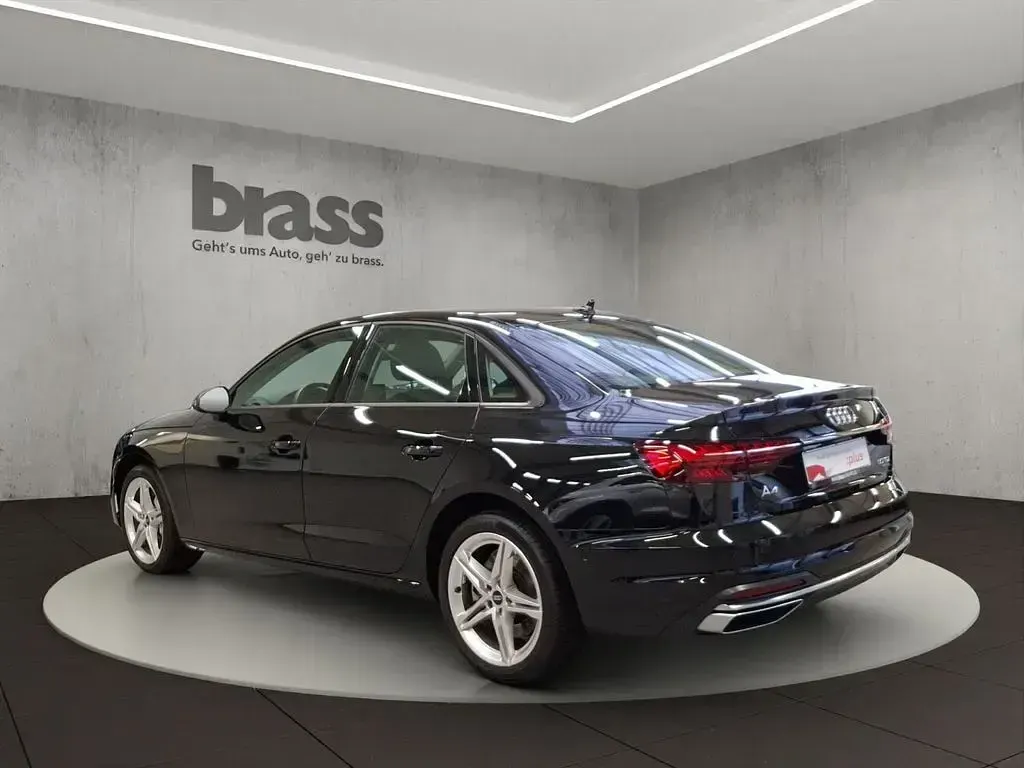 Gebraucht Audi A4 Advanced Plus 286 PS (210 kW) 2022 Mythosschwarz metallic Limousine
