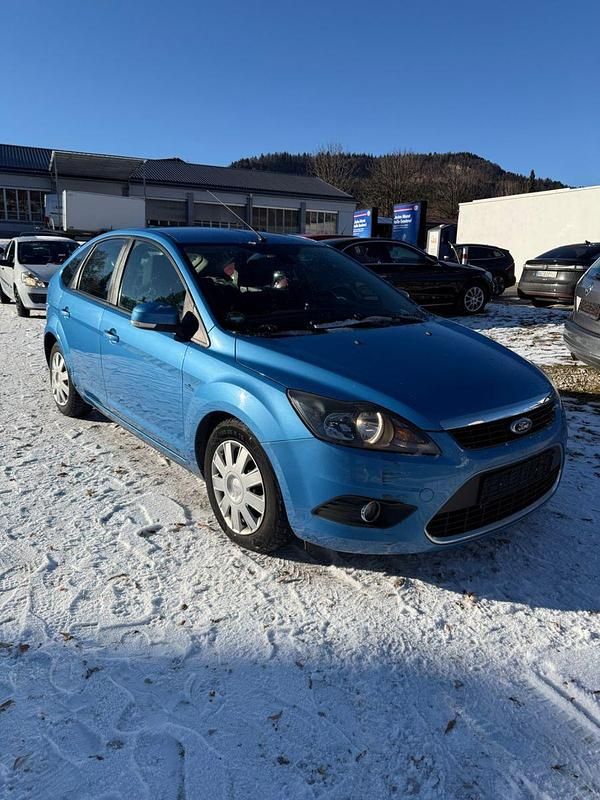 Używany Ford Focus Titanium 109 KM (80 kW) 2009 Niebieski Hatchback