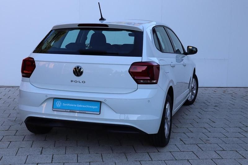 Gebraucht VW Polo Highline 95 PS (69 kW) 2021 Weiß Kleinwagen