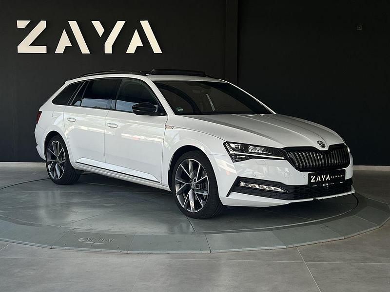 Moonweiss Gebraucht 2022 Skoda Superb SportLine Kombi | 24.950 € (Guter Preis) - Bild 1/4