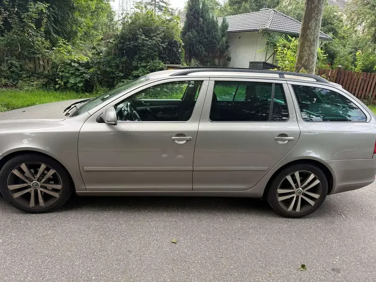 Gebraucht Skoda Octavia Family 122 PS (89 kW) 2012 Kombi