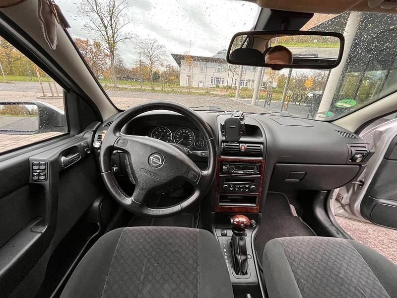 Gebraucht Opel Astra 125 PS (91 kW) 2004 Silber Limousine