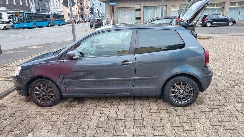 Grau Gebraucht 2006 VW Polo Trendline Kleinwagen | 2.300 € (Guter Preis) - Bild 1/4
