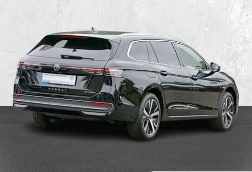 Neu VW Passat Business 272 PS (200 kW) 2025 Schwarz Kombi
