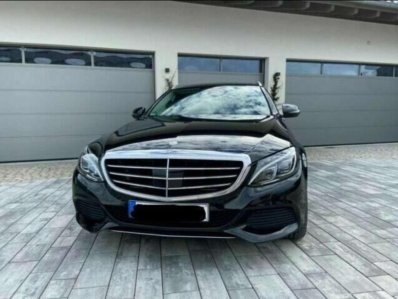 Schwarz Gebraucht 2015 Mercedes C220 Exclusive Kombi | 16.550 € (Teuer) - Bild 1/4