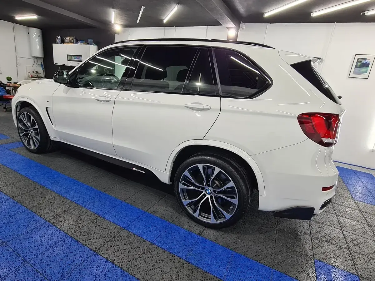 Gebraucht BMW X5 M Performance 256 PS (188 kW) 2014 Weiß SUV
