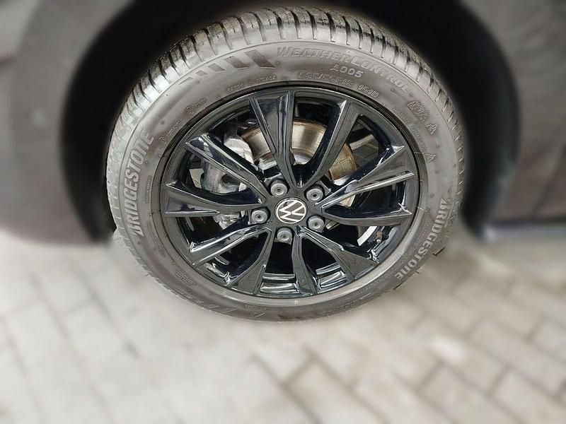 Gebraucht VW Multivan Style 150 PS (110 kW) 2025 Schwarz Van