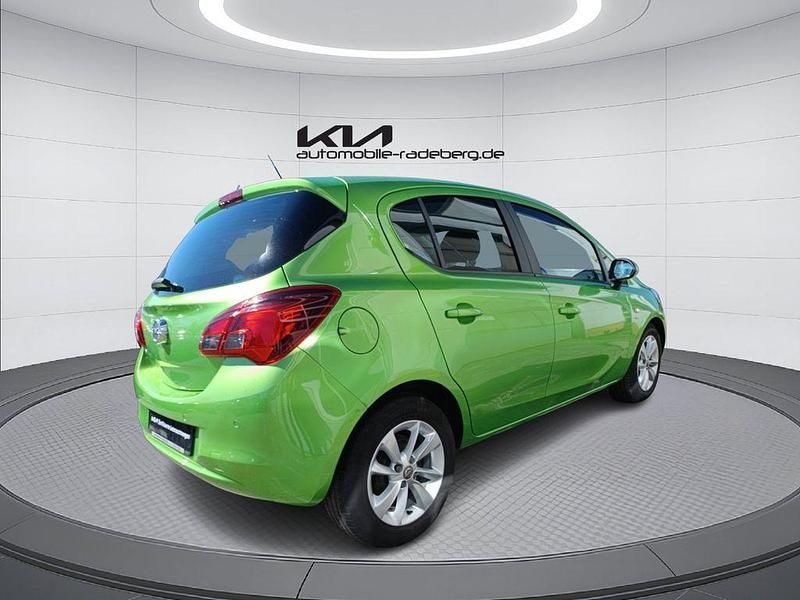 Gebraucht Opel Corsa drive 90 PS (66 kW) 2016 Grün Kleinwagen