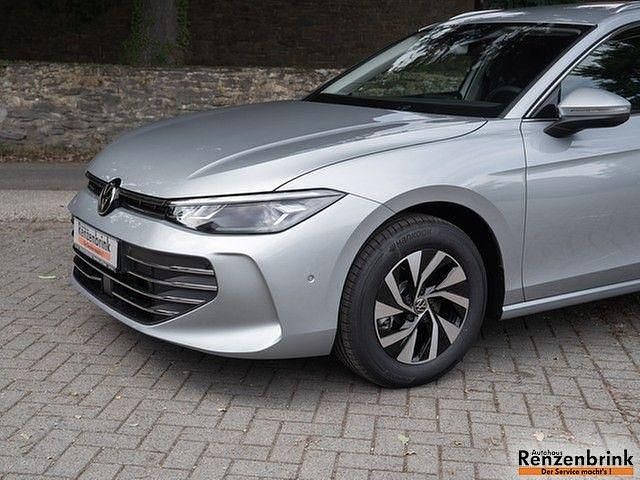 Gebraucht VW Passat Business 150 PS (110 kW) 2025 Oyster silver metallic Kombi