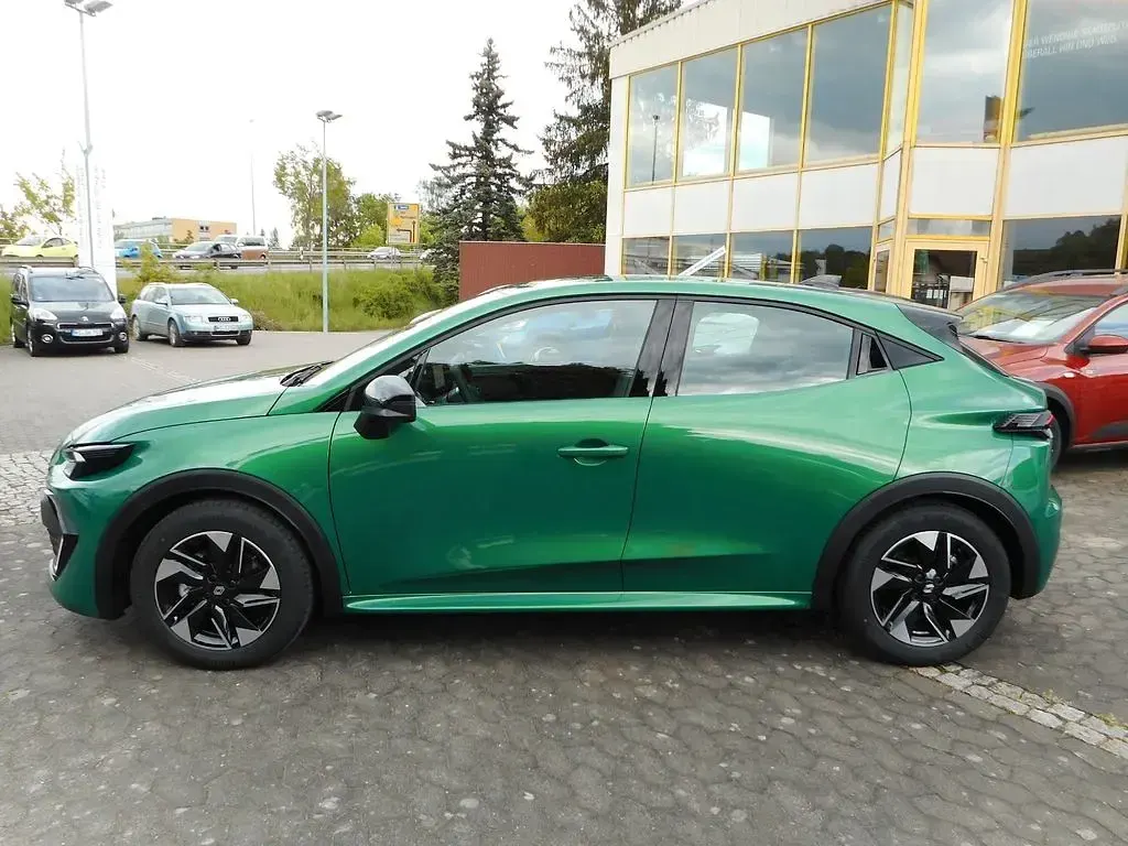 Neu Renault Clio V Evolution 114 PS (83 kW) 2026 Grün Limousine