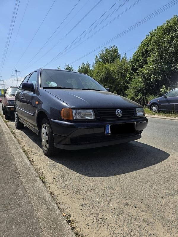 Blau Gebraucht 1997 VW Polo Kleinwagen | 600 € (Guter Preis) - Bild 1/4
