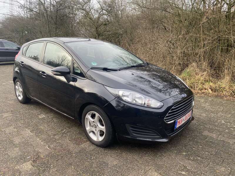 Pantherschwarz metallic Gebraucht 2013 Ford Fiesta Trend Kleinwagen | 3.699 € (Fairer Preis) - Bild 1/4