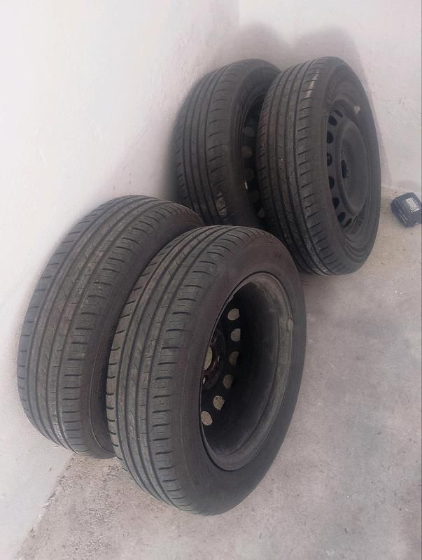 Blau Gebraucht 2020 Toyota Yaris Kleinwagen | 13.800 € (Fairer Preis) - Bild 1/4