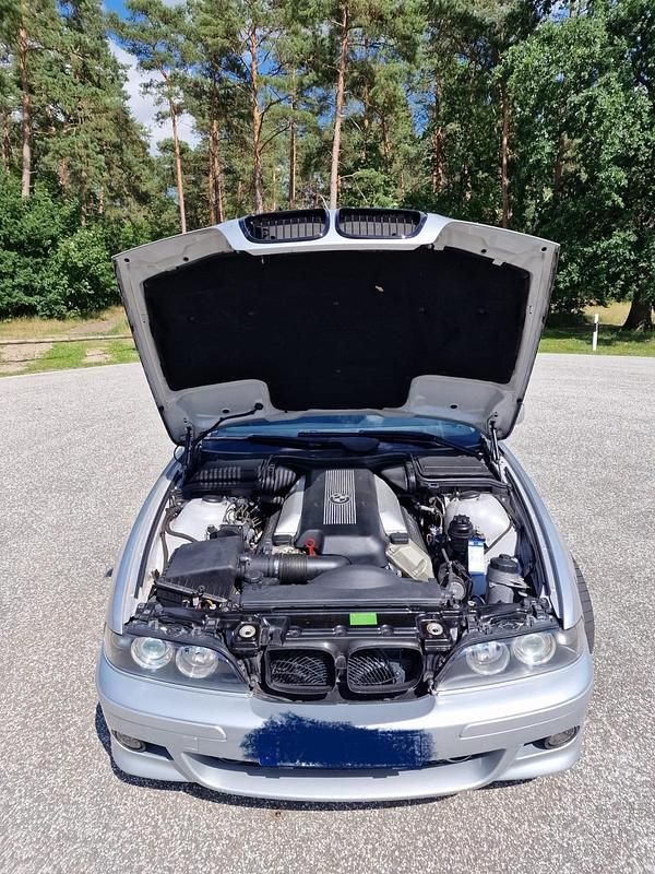 Gebraucht BMW 540 286 PS (210 kW) 2002 Silber Limousine