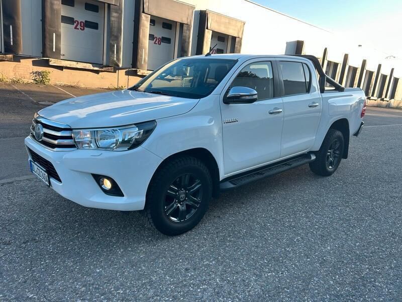 Weiß Gebraucht 2017 Toyota HiLux Abholung | 28.900 € (Etwas zu teuer) - Bild 1/4