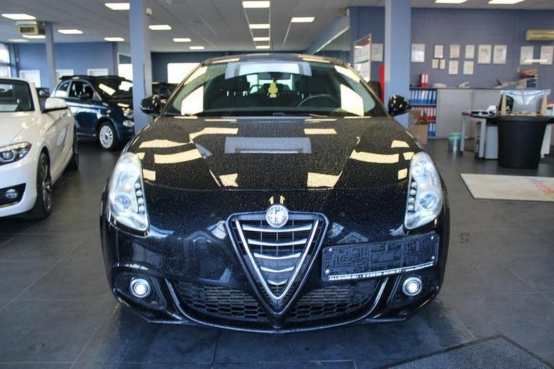 Gebraucht Alfa Romeo Giulietta Turismo 170 PS (125 kW) 2015 Schwarz Kleinwagen