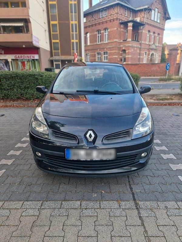 Schwarz Gebraucht 2007 Renault Clio II Exception Limousine | 2.000 € (Etwas zu teuer) - Bild 1/4