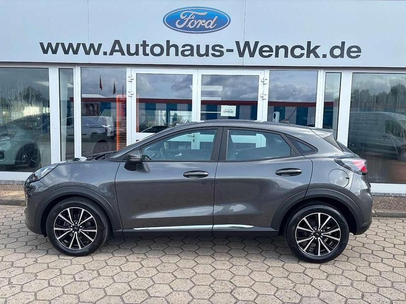 Grau Gebraucht 2021 Ford Puma Gen-E Titanium Kleinwagen | 16.970 € (Guter Preis) - Bild 1/4