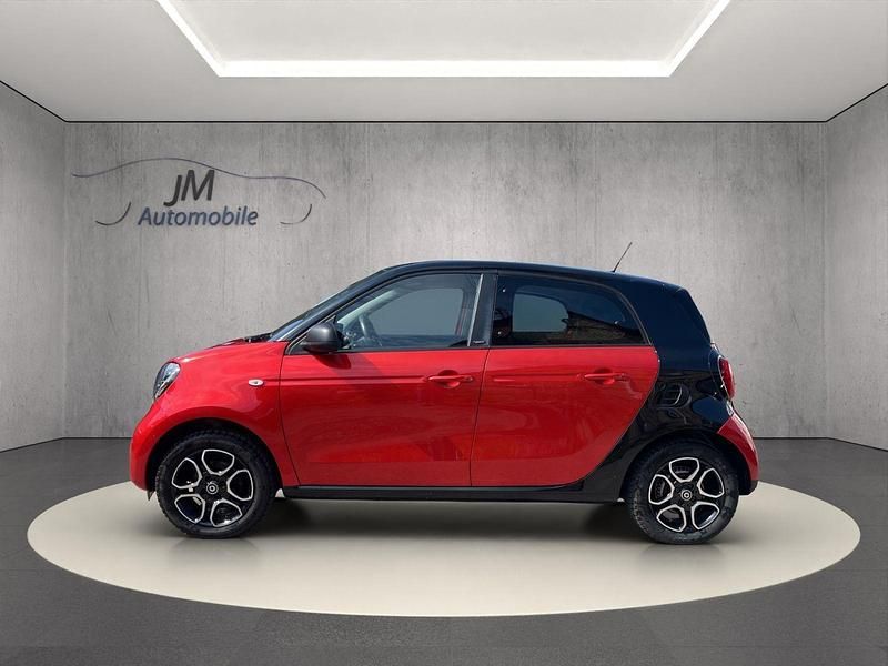 Second-hand Smart ForFour 90 CP (66 kW) 2016 Roșu Hatchback