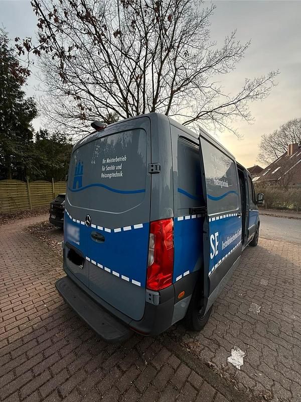 Gebraucht Mercedes Sprinter 114 PS (83 kW) 2021 Grau Van