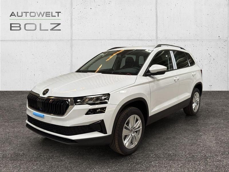 Weiss Neu 2025 Skoda Karoq Selection SUV | 36.990 € (Guter Preis) - Bild 1/4