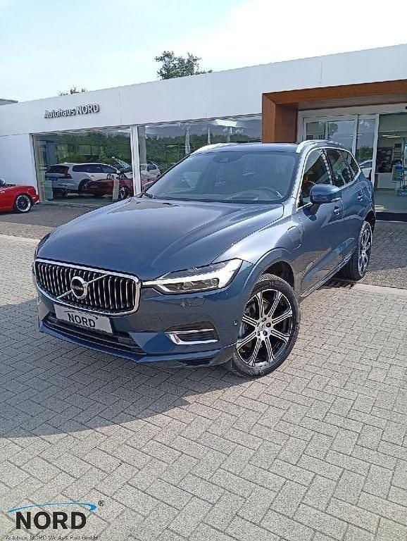 Blau Gebraucht 2017 Volvo XC60 Inscription SUV | 28.950 € (Fairer Preis) - Bild 1/4