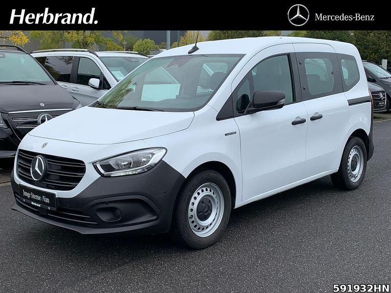 Weiß Gebraucht 2024 Mercedes eCitan Kombi | 23.770 € (Fairer Preis) - Bild 1/4