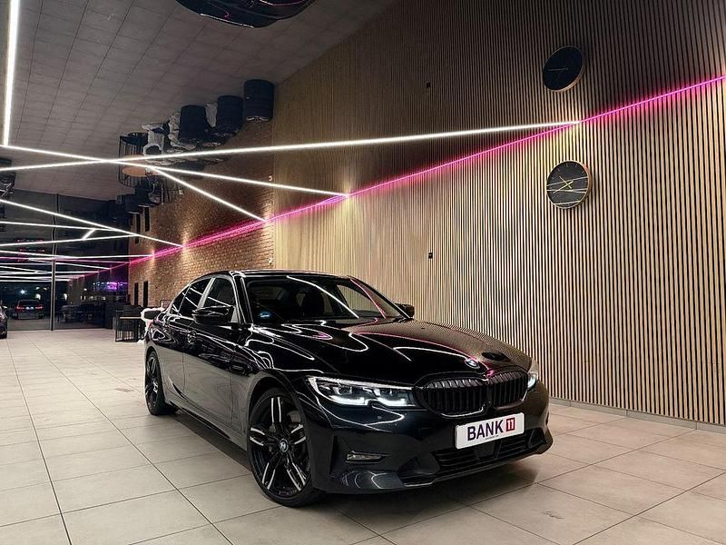 Gebraucht BMW 330 Advantage 265 PS (194 kW) 2019 Schwarz Limousine