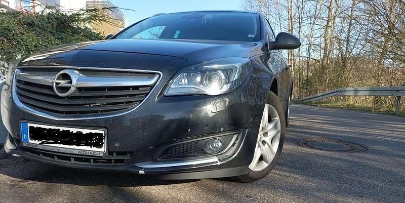 Schwarz Gebraucht 2016 Opel Insignia Selection Kombi | 6.700 € (Fairer Preis) - Bild 1/4