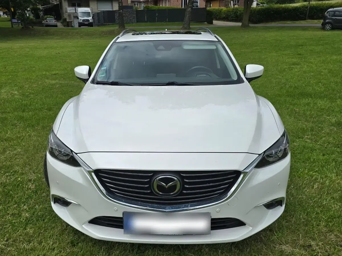 Gebraucht Mazda 6 Nakama Intense 175 PS (128 kW) 2016 Weiß Kombi