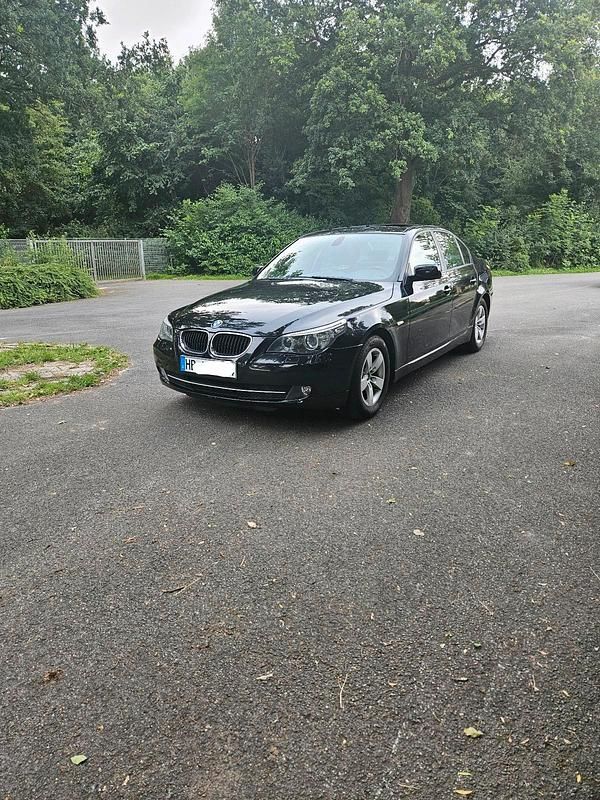 Schwarz Gebraucht 2008 BMW 520 Limousine | 4.900 € (Guter Preis) - Bild 1/4
