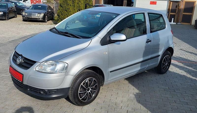 Gebraucht VW Fox Basis 54 PS (39 kW) 2007 Silber Kleinwagen
