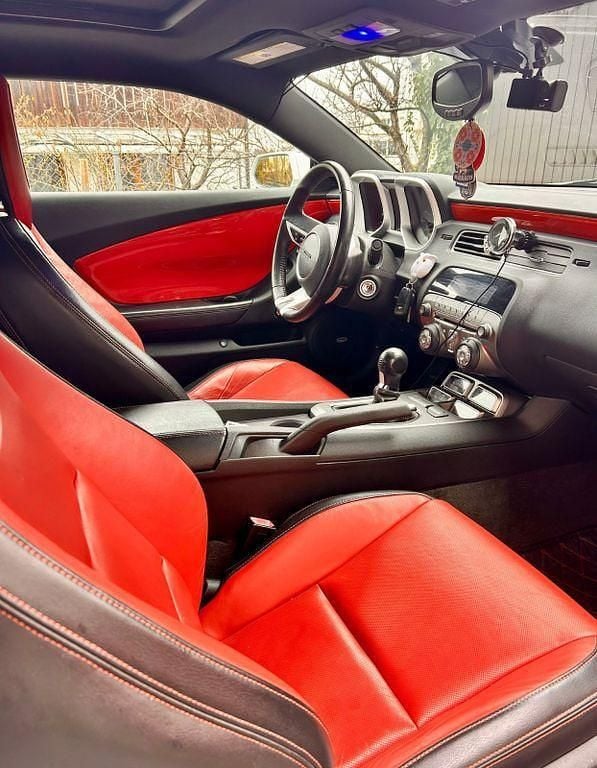 Gebraucht Chevrolet Camaro 305 PS (224 kW) 2010 Weiß Coupé