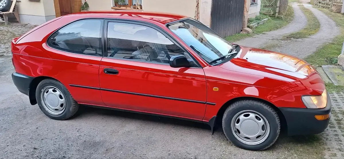 Gebraucht Toyota Corolla 88 PS (64 kW) 1992 Rot