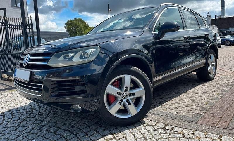 Schwarz Gebraucht 2014 VW Touareg SUV | 25.998 € (Teuer) - Bild 1/4