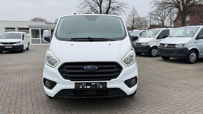 Gebraucht Ford Transit Custom Trend 131 PS (96 kW) 2022 Frozen white Van / Kleinbus