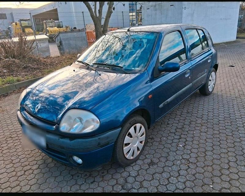 Blau Gebraucht 2000 Renault Clio II Kleinwagen | 800 € (Guter Preis) - Bild 1/4