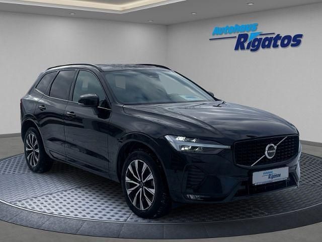 Gebraucht Volvo XC60 Plus 197 PS (144 kW) 2023 Onyx black / metallic SUV