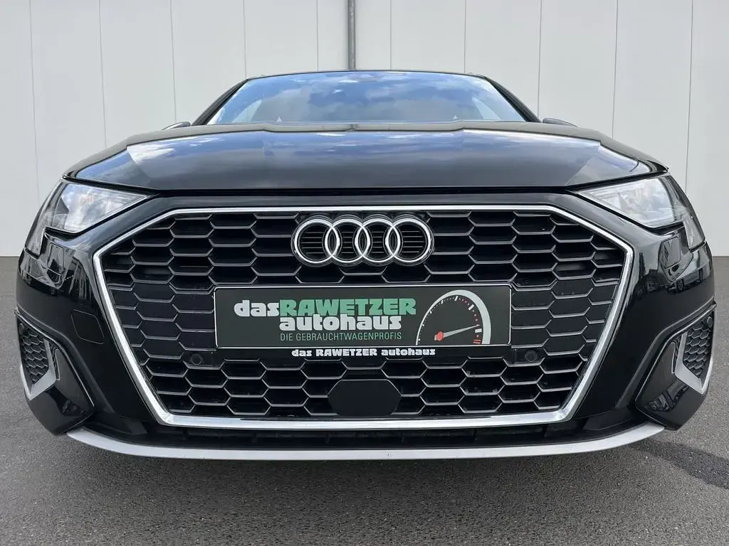 Gebraucht Audi A3 Advanced 150 PS (110 kW) 2022 Schwarz Limousine