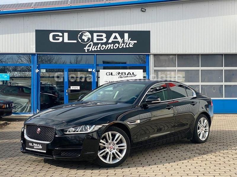 Gebraucht Jaguar XE Prestige 179 PS (131 kW) 2017 Schwarz Limousine