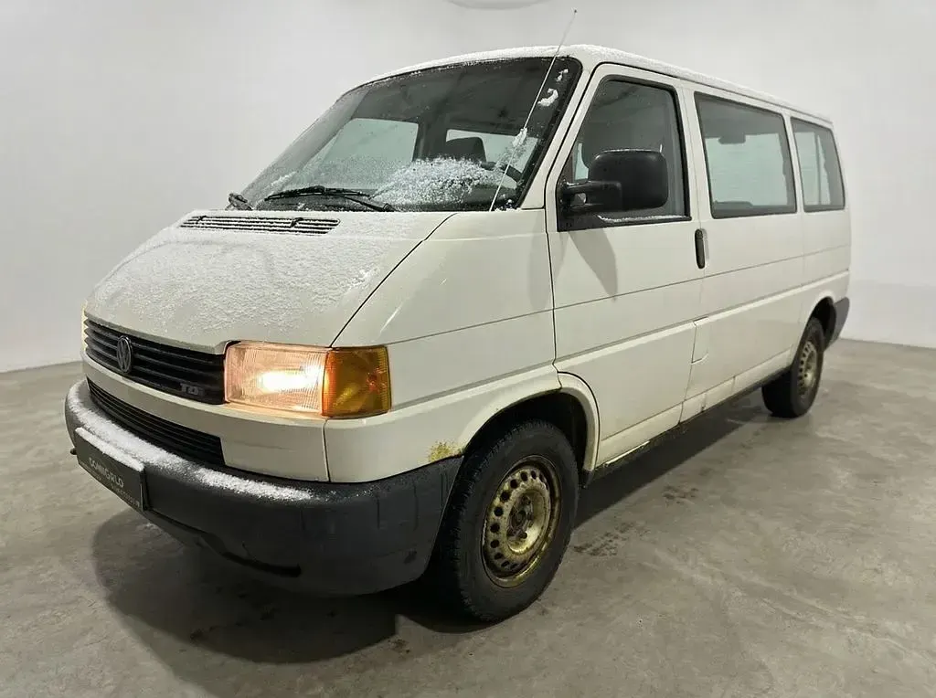 Second-hand VW Caravelle 102 CP (75 kW) 2003 Alb Van