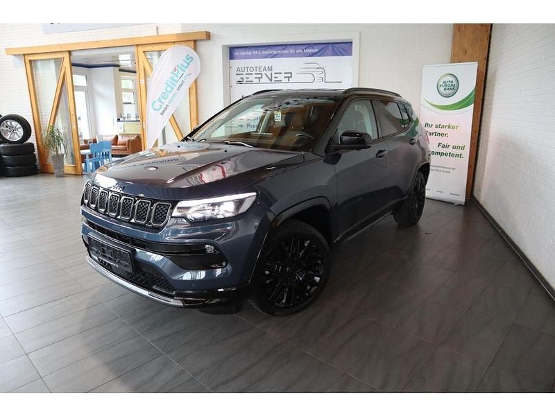 Blau (metallic) Gebraucht 2023 Jeep Compass SUV | 27.358 € (Fairer Preis) - Bild 1/1